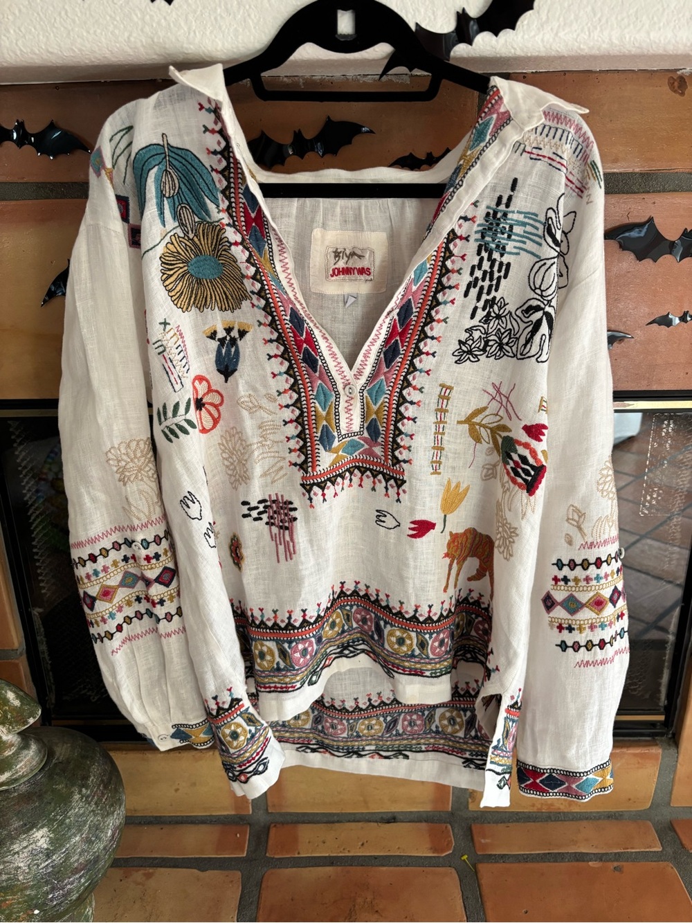 Johnny Was White Embroidered Tiger 100% linen Collared Tunic Shirt - Picture 3 of 7